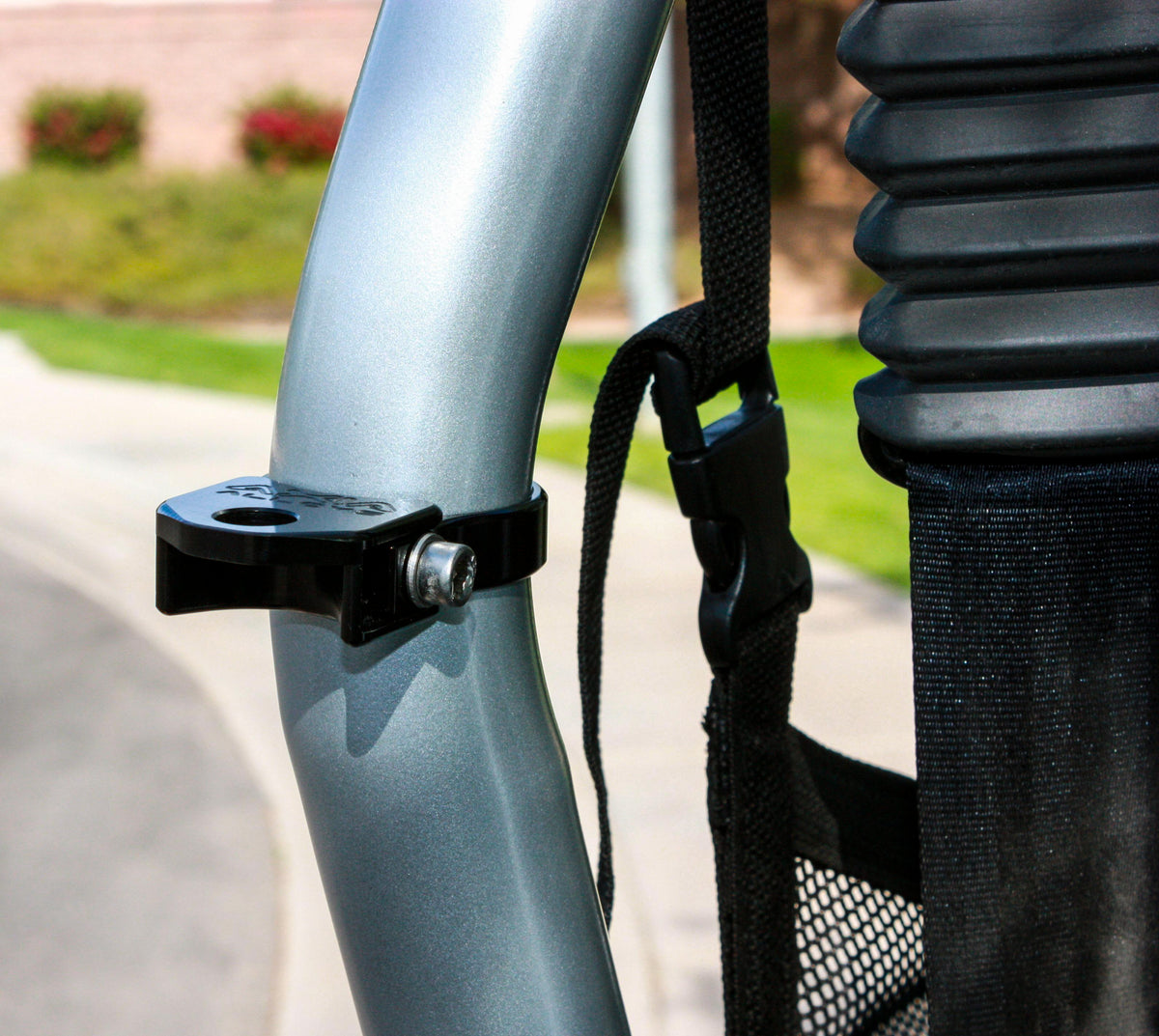 Vertical Whip Mount .5" Black 1 Clamp Needed - 12-9195 - AXIA ALLOY