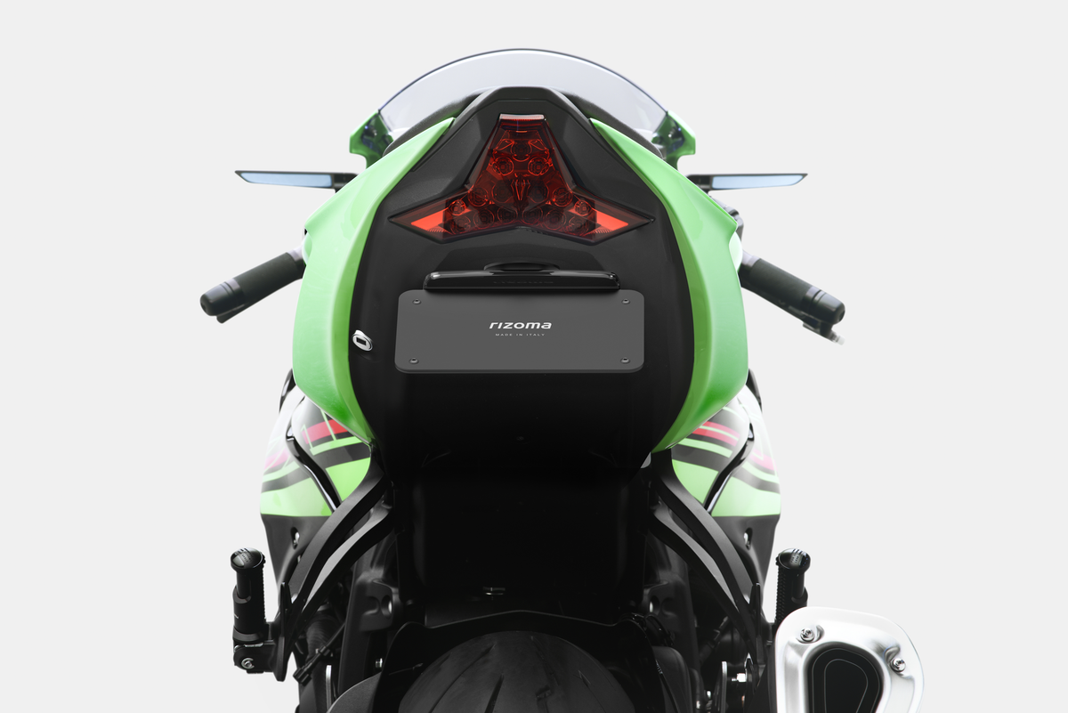 Flat-Out Fender Eliminator Kaw - 58-PTU052B - RIZOMA
